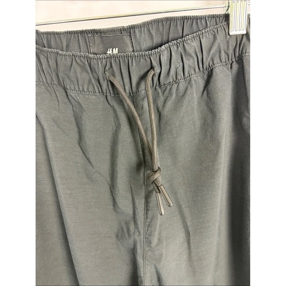 H&M Men's Regular Fit Black Utility Jogger Pants XS Zip Ankle Drawstring